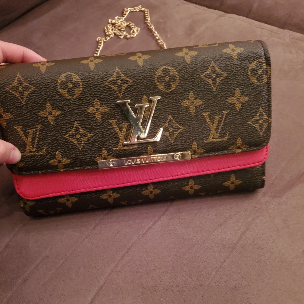 Louis Vuitton clutch shoulder bag